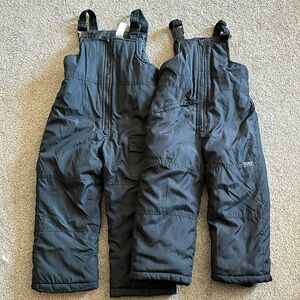Snow pants black (1 size 4T, 1 size 4) worn but in good shape OshKosh, Carters